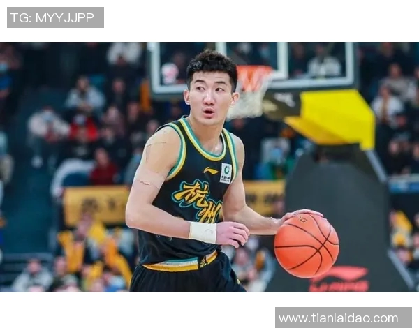 孙铭徽在CBA比赛中惊艳表现,被誉为队内得分王